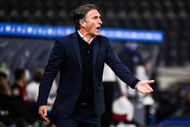 郭士强：崔永熙持球失误较多 专注力也需提高